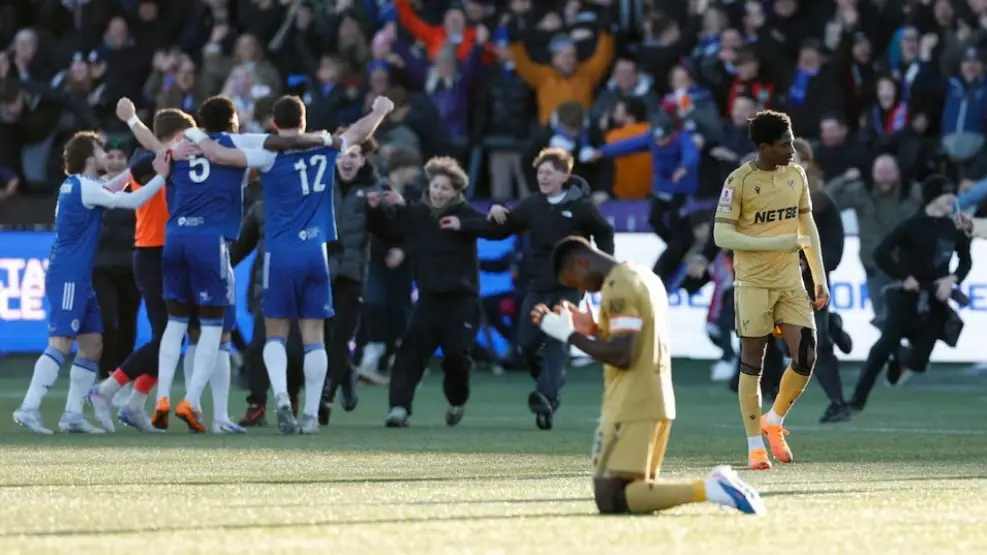 Crystal Palace trở thành cựu vương FA Cup